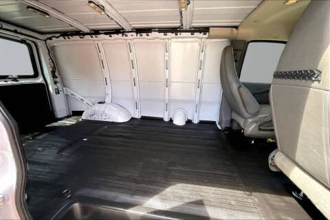 2023 Chevrolet Express 2500