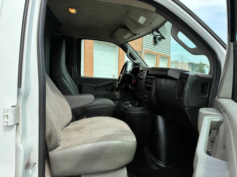 2019 Chevrolet Express 2500