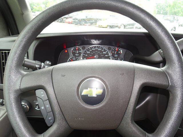 2024 Chevrolet Express 2500