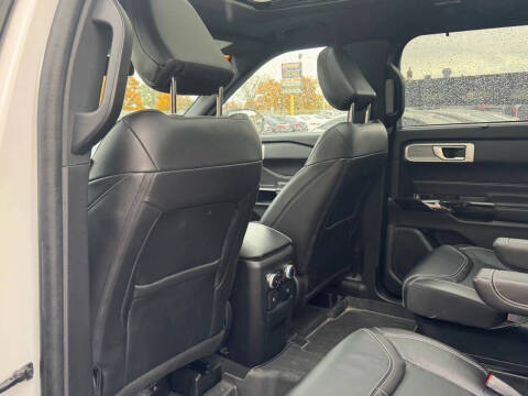 2022 Ford Explorer ST