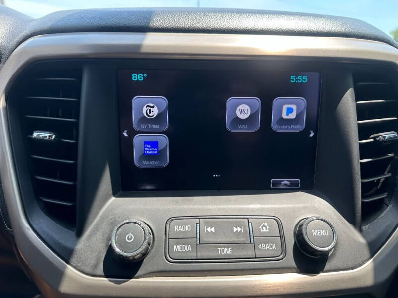 2017 GMC Acadia Denali