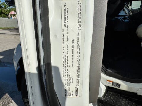 2016 Freightliner M2 106