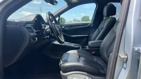2017 Porsche Macan