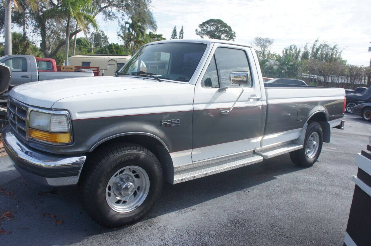 1993 Ford F-250 17