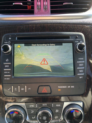 2017 Chevrolet Traverse LT