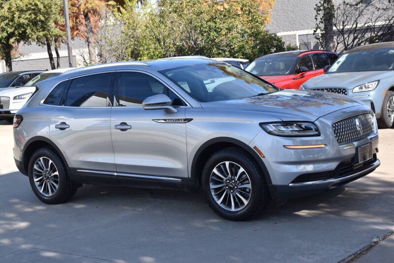 2022 Lincoln Nautilus Standard