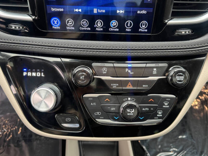 2017 Chrysler Pacifica Limited