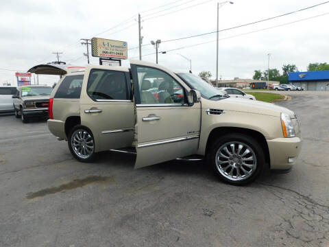 2011 Cadillac Escalade Luxury
