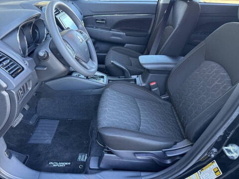 2026 Mitsubishi Outlander Sport ES