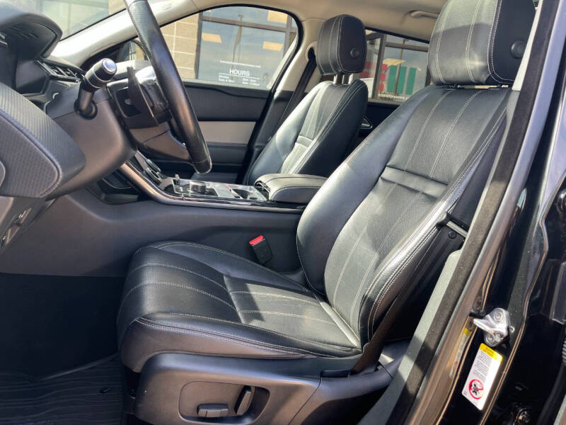 2018 Land Rover Range Rover Velar P250 S