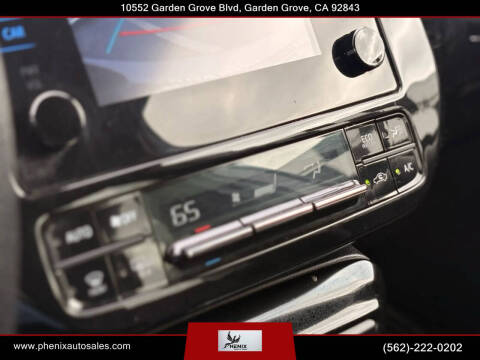 2016 Toyota Prius Two