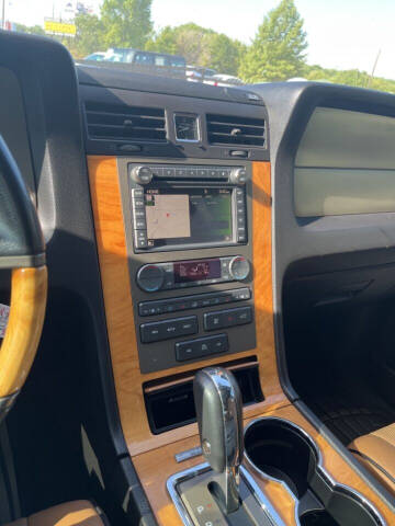 2012 Lincoln Navigator L