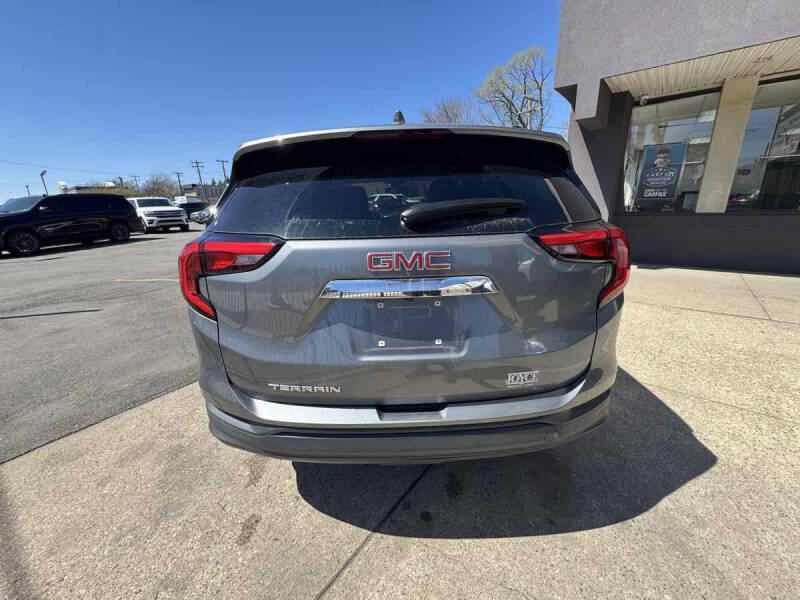 2021 GMC Terrain SLE