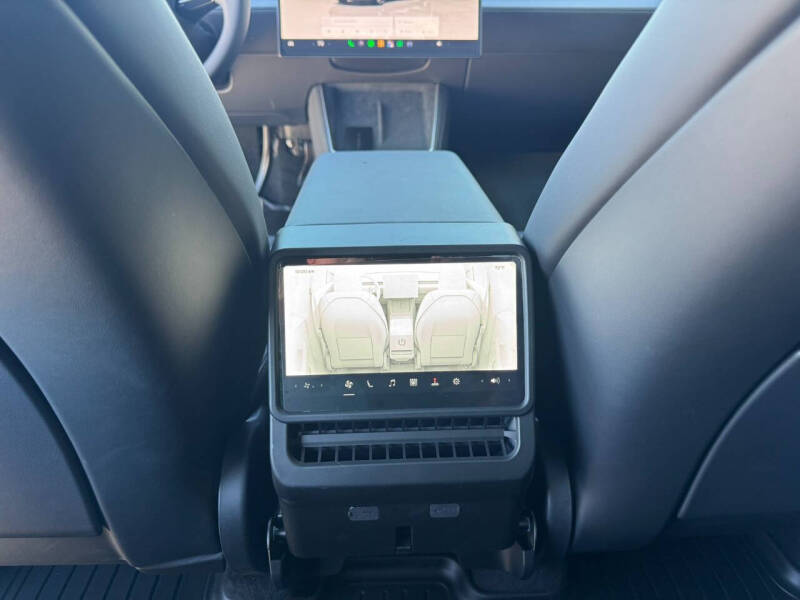 2026 Tesla Model Y Premium