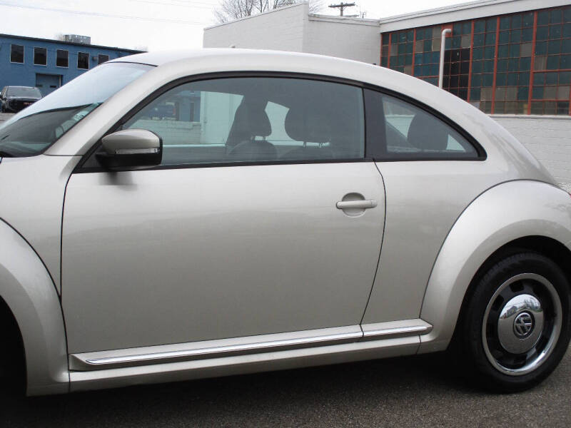 2012 Volkswagen Beetle 2.5L