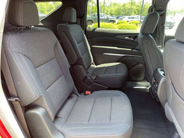 2024 Chevrolet Traverse LT