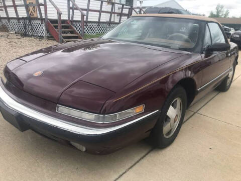 1990 Buick Reatta for sale at Jim Elsberry Auto Sales in Paris IL