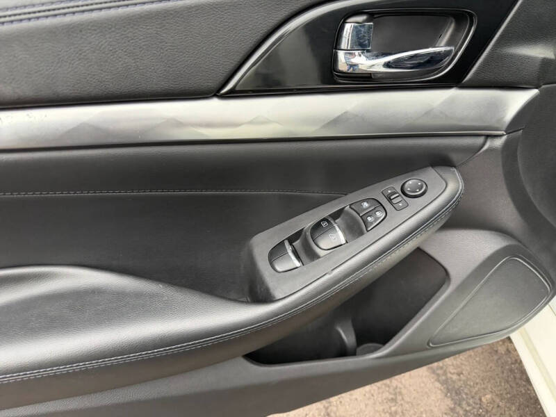 2017 Nissan Maxima