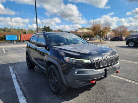 2019 Jeep Cherokee for sale at TOWN AUTOPLANET LLC in Portsmouth VA