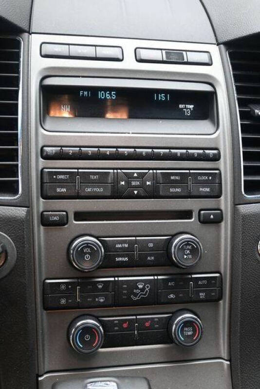 2011 Ford Taurus SEL