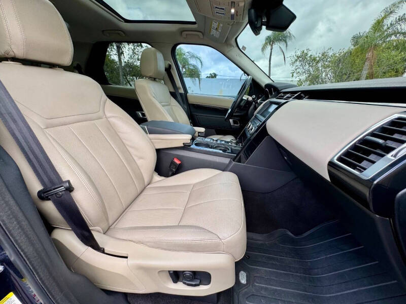 2018 Land Rover Discovery SE