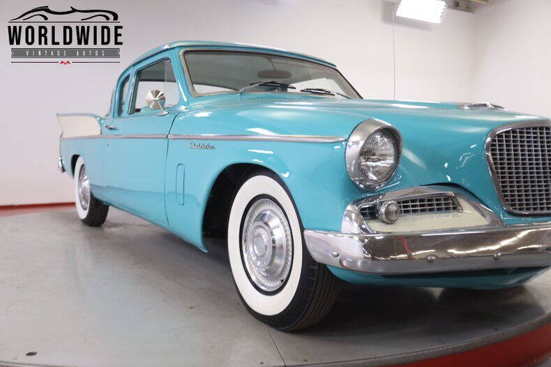 1957 Studebaker Silver Hawk