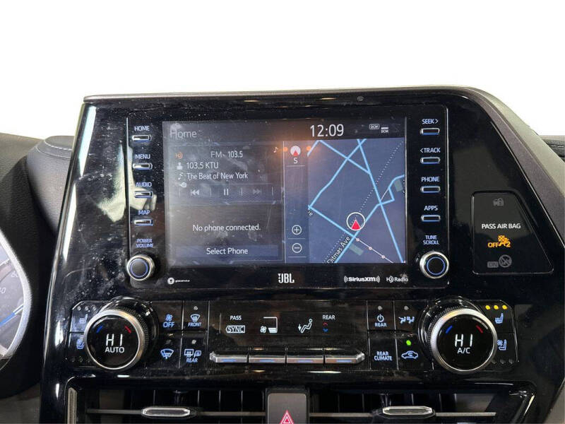 2022 Toyota Highlander Hybrid Limited