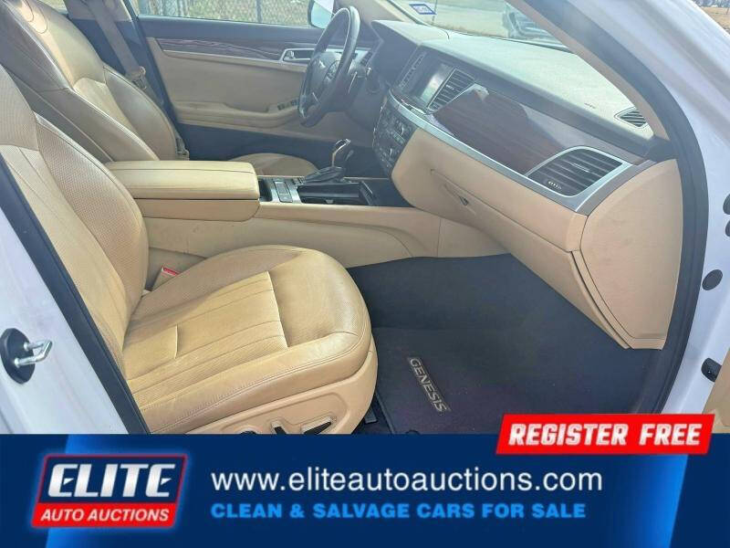 2015 Hyundai Genesis