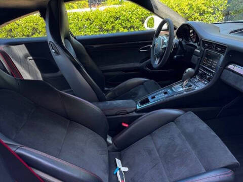 2016 Porsche 911 Carrera GTS