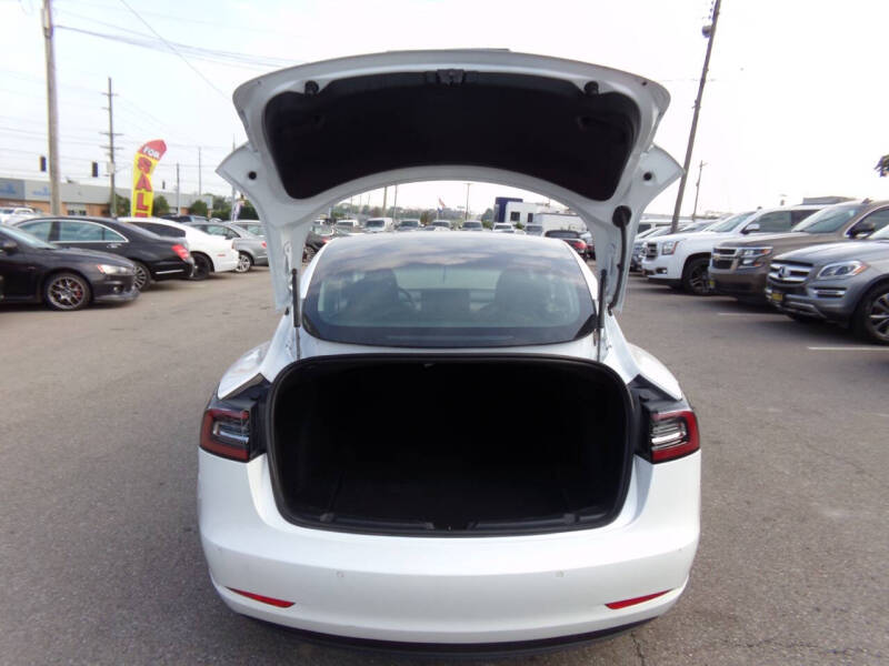 2020 Tesla Model 3 Standard Range Plus