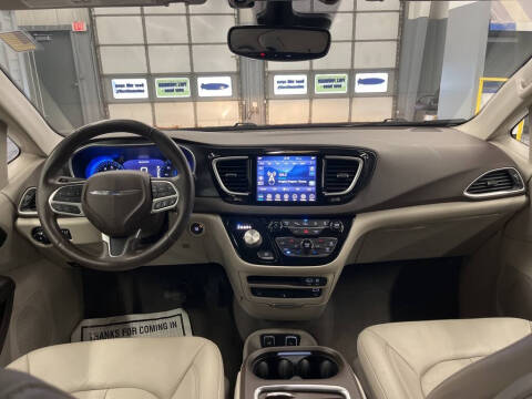 2020 Chrysler Pacifica Touring L Plus
