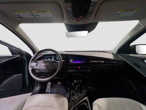 2025 Kia Niro EX