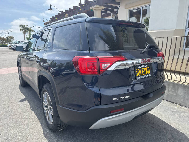 2017 GMC Acadia SLE-2