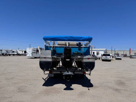 1989 Lowe Boats Pontoon 19