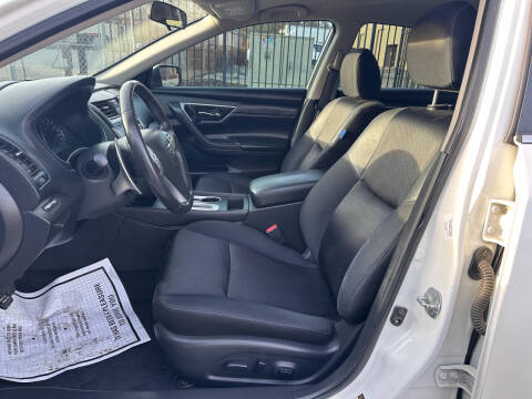 2016 Nissan Altima 3.5 SR