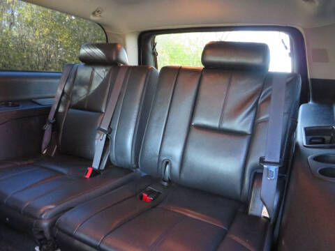 2012 Chevrolet Suburban Fleet 2500