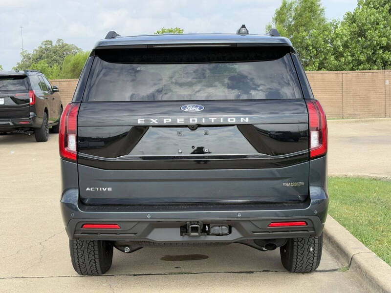 2026 Ford Expedition Active