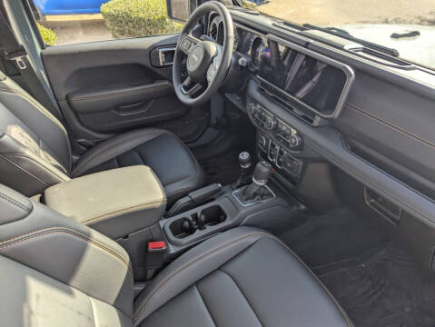 2025 Jeep Gladiator High Tide