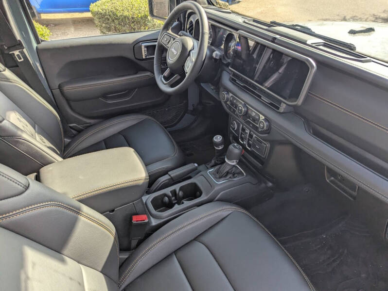 2025 Jeep Gladiator High Tide