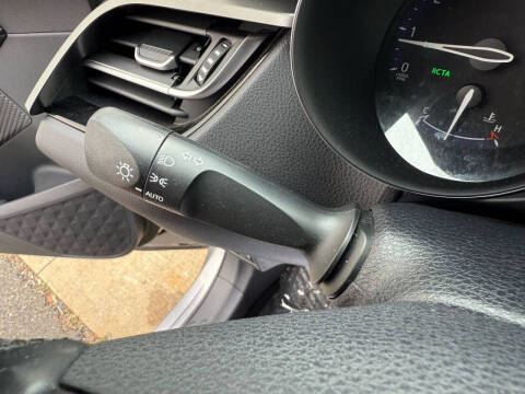 2018 Toyota C-HR XLE Premium