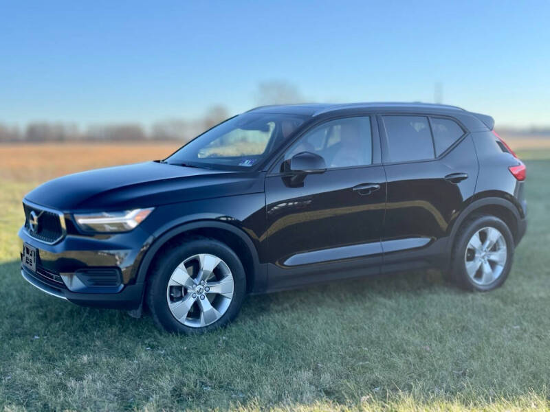 Used 2019 Volvo XC40 Momentum with VIN YV4162XZ2K2014277 for sale in Daleville, IN