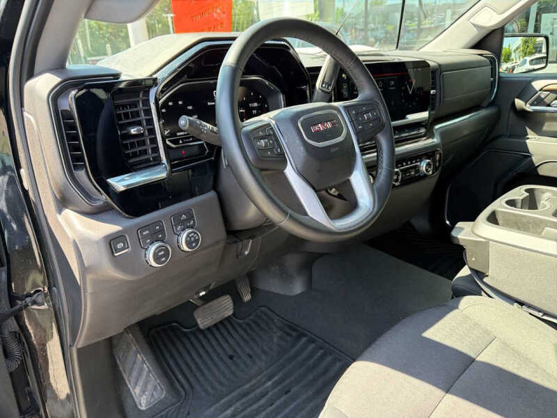 2024 GMC Sierra 1500