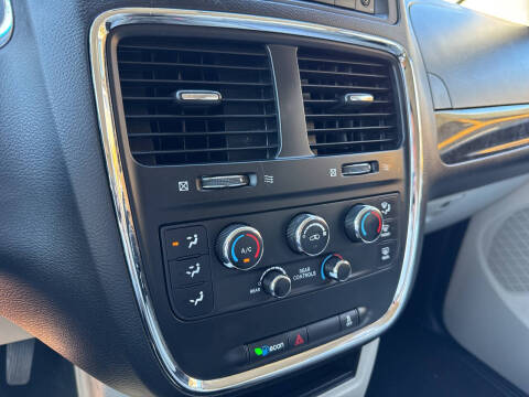 2014 Dodge Grand Caravan SE