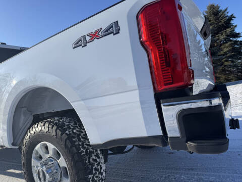 2023 Ford F-350 Super Duty XLT