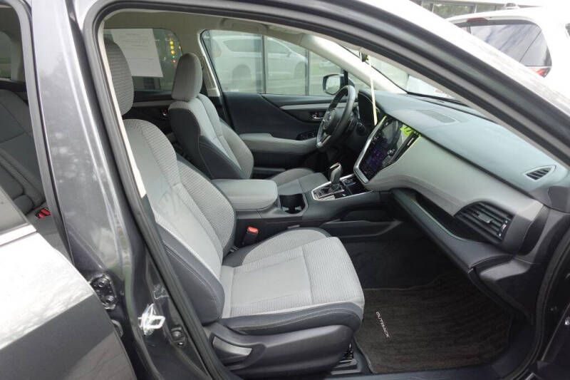 2022 Subaru Outback Premium