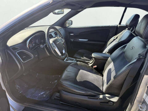 2013 Chrysler 200 S