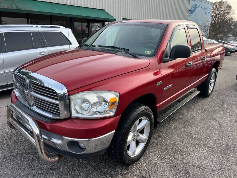 2008 Dodge Ram 1500 Pickup SLT photo 2