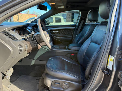 2015 Ford Taurus SEL