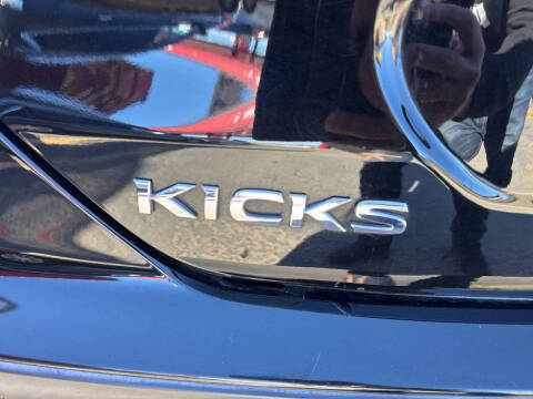 2023 Nissan Kicks SV