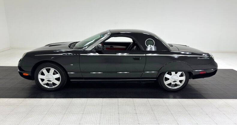 2002 Ford Thunderbird Deluxe